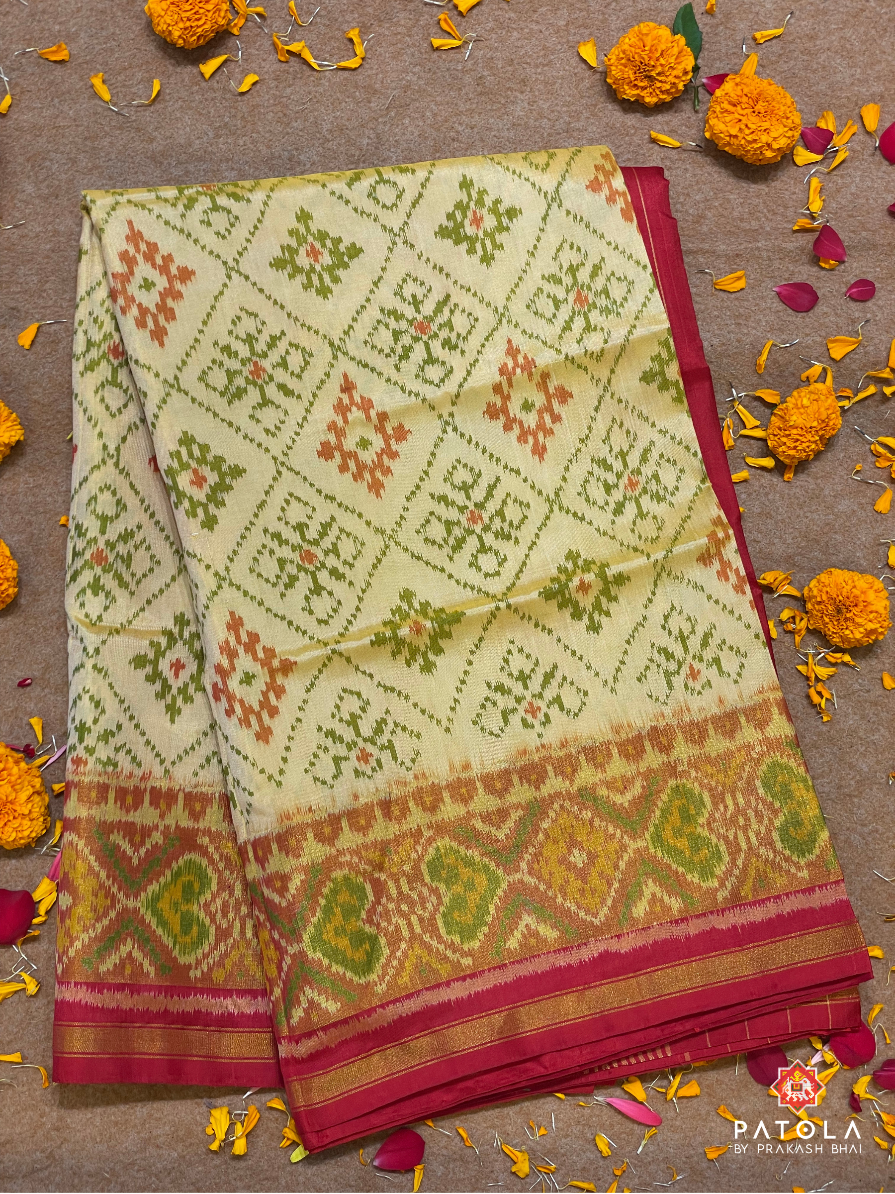 Traditional Chanda-Bhat Design With Pallu Of Selaari Border Designer Single Ikat Patola Saree